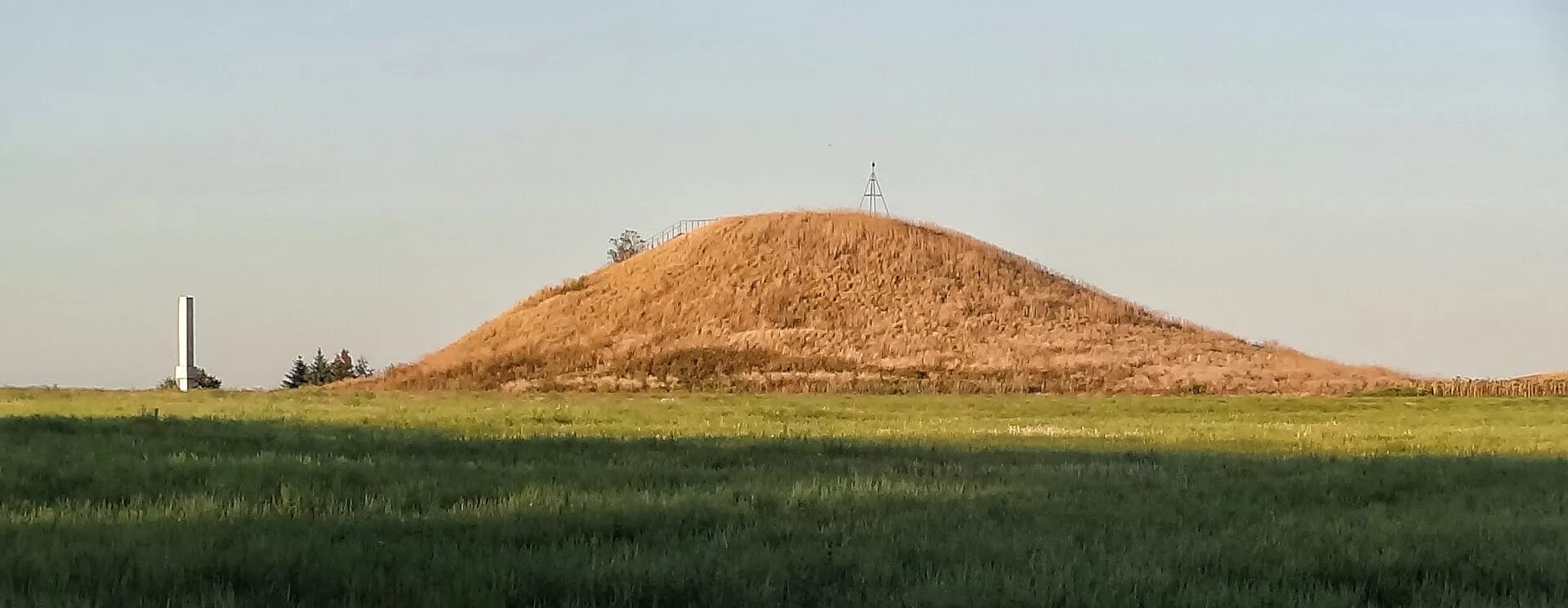 Курганная высота (батарея). Курганная гробница. Аркаим музей курган темир. Острый шип в боково платово. Острая (гора, пятигорье).