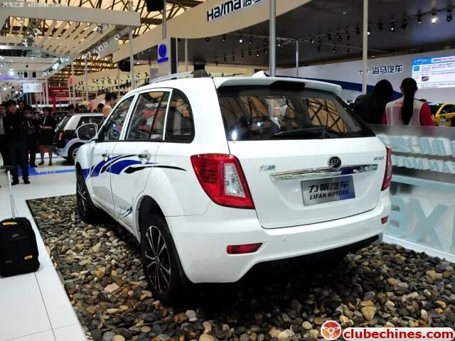 Лифан знак машины. Свежий кроссовер лифан. Lifan myway краш тест. Машина lifan x60. Лифан х60 2017 года.