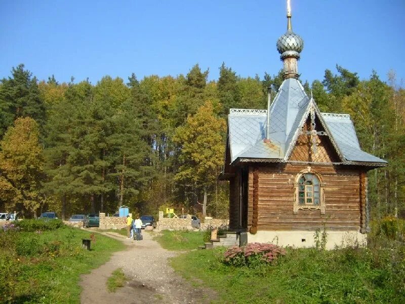 Варварин источник переславль залесский. Варварин ключ переславль-залесский. Варварин источник. Источник варвары переславль залесский. Варварин ключ переславль-залесский.