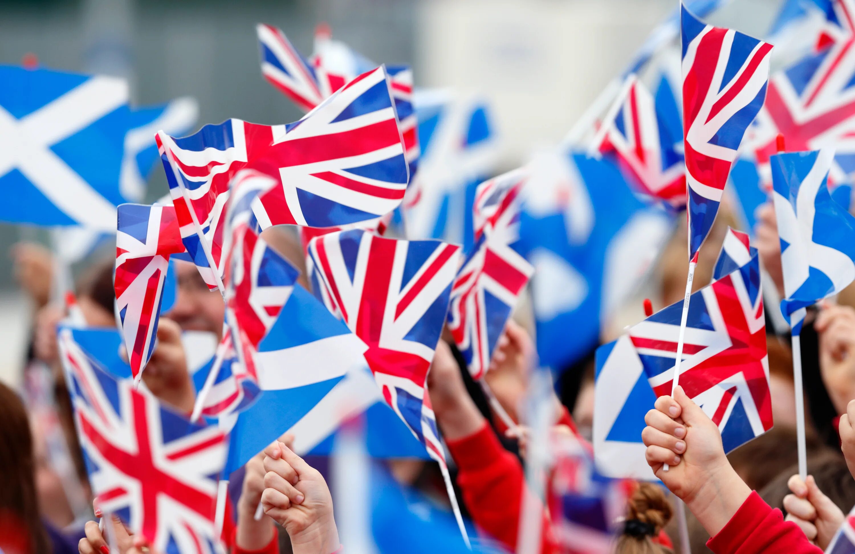 Britain is a nation. День независимости в Великобритании. Шотландия и Британия. Партия независимости Великобритании. Британия люди.
