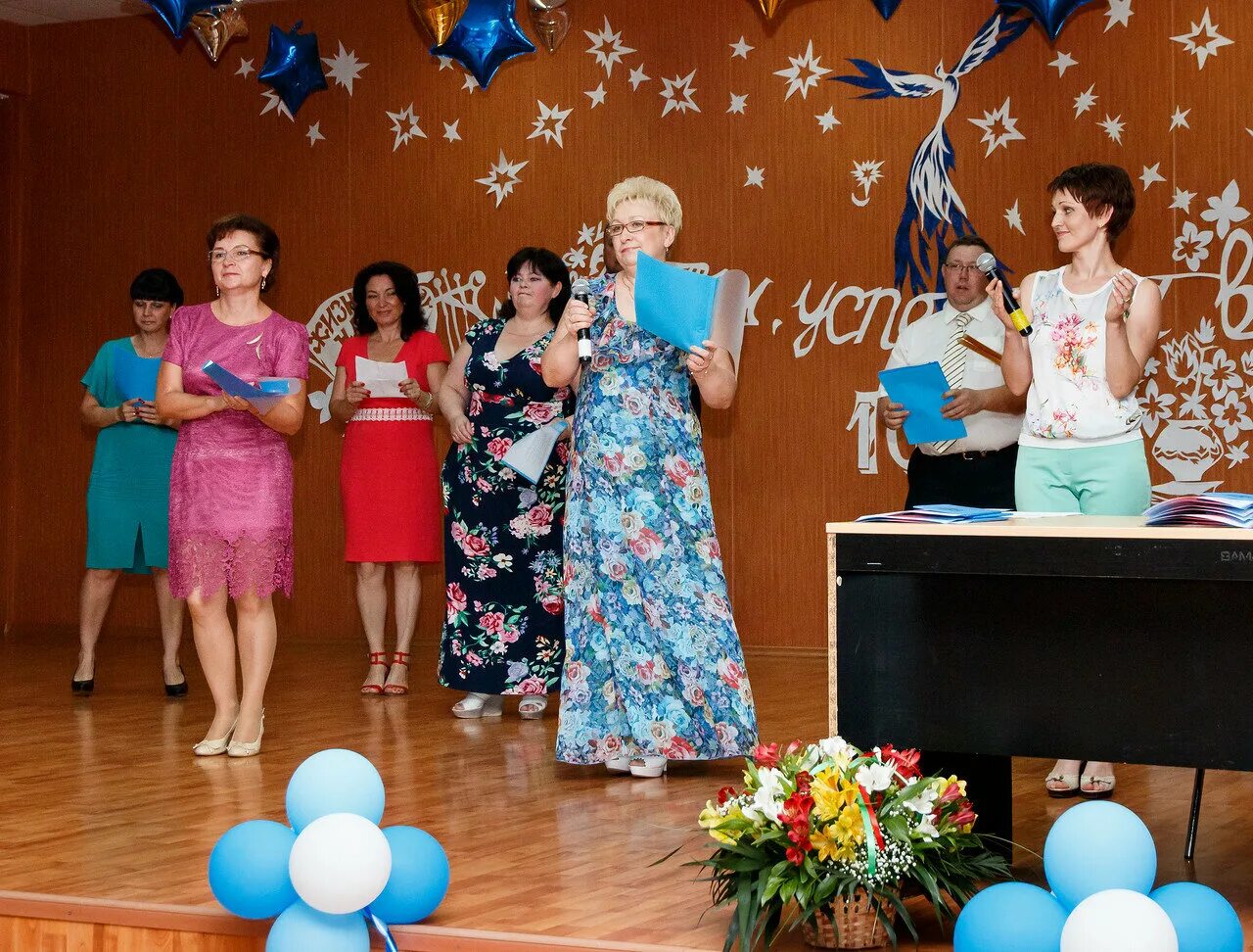 Сценарий выпускного вечера 11 класса современный. 11 класс сценка. выпускной в 4 классе сценарий необычный и веселый. выпускной 11 класс сценарий необычный и веселый. выпускной в 6 классе сценарий необычный и веселый.