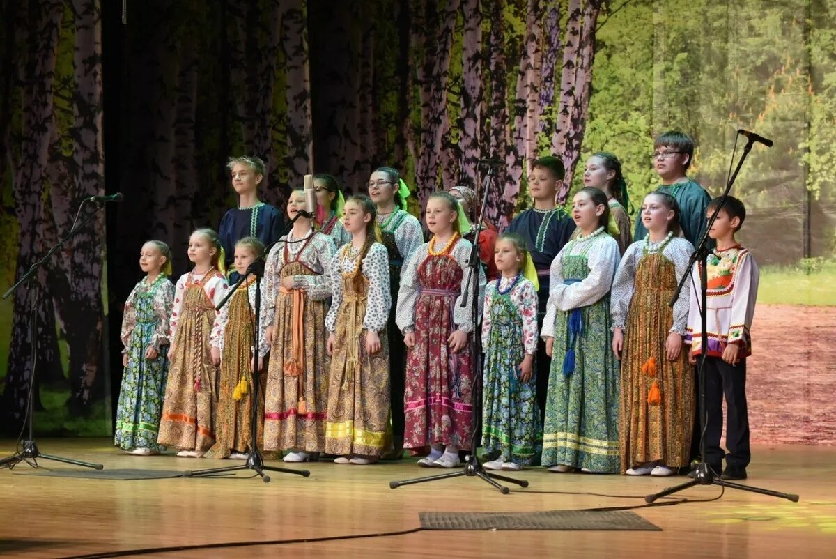 Фестиваль родники. Родники Сибири ансамбль Ангарск. Фольклорный ансамбль Сибирочка Новосибирск. • Центр русской традиционной культуры «Родники Сибирские». Детский фольклорный ансамбль «Родники» Самара.