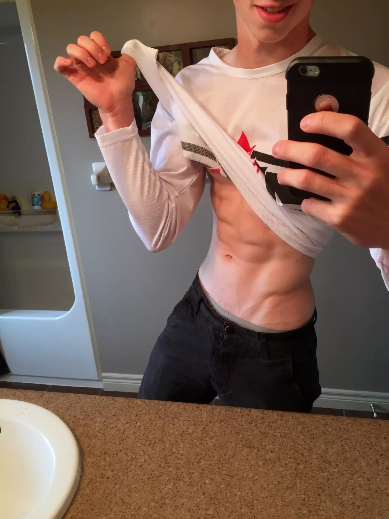 Self cock. Мальчик с большим селфи. Селфи бойс. ABS boy selfie. Sixpack boy selfie.