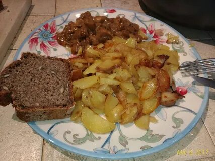 Картошка с салом и луком