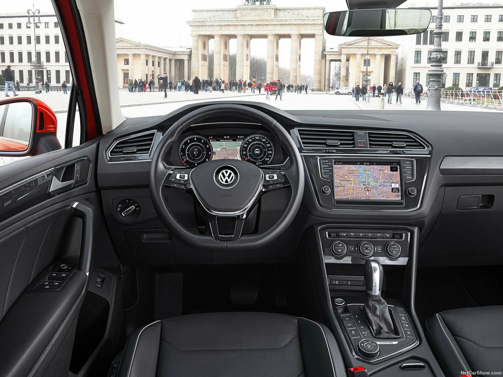 Volkswagen tiguan салон