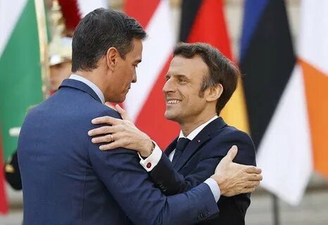 Французский требовать