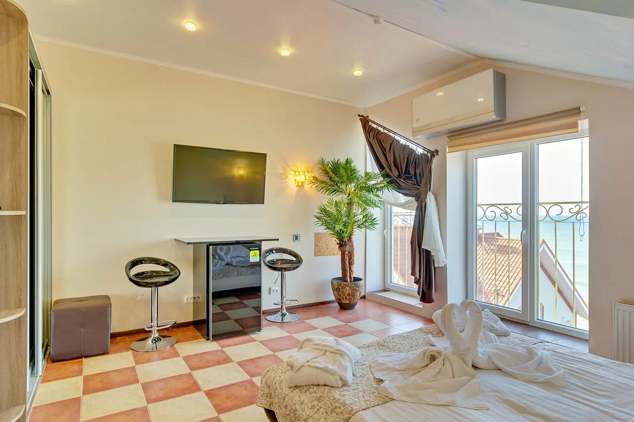 1, москва. аренда номера в москве. националь гостиница москва. ойдин плаза гостиница. д отель москва.