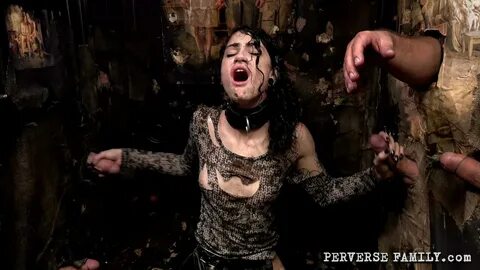 PERVERSE FAMILY - Bukkake Blowjob.