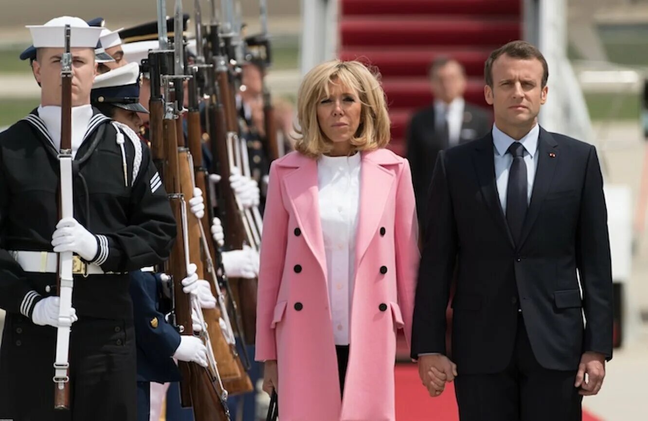 эстель макрон