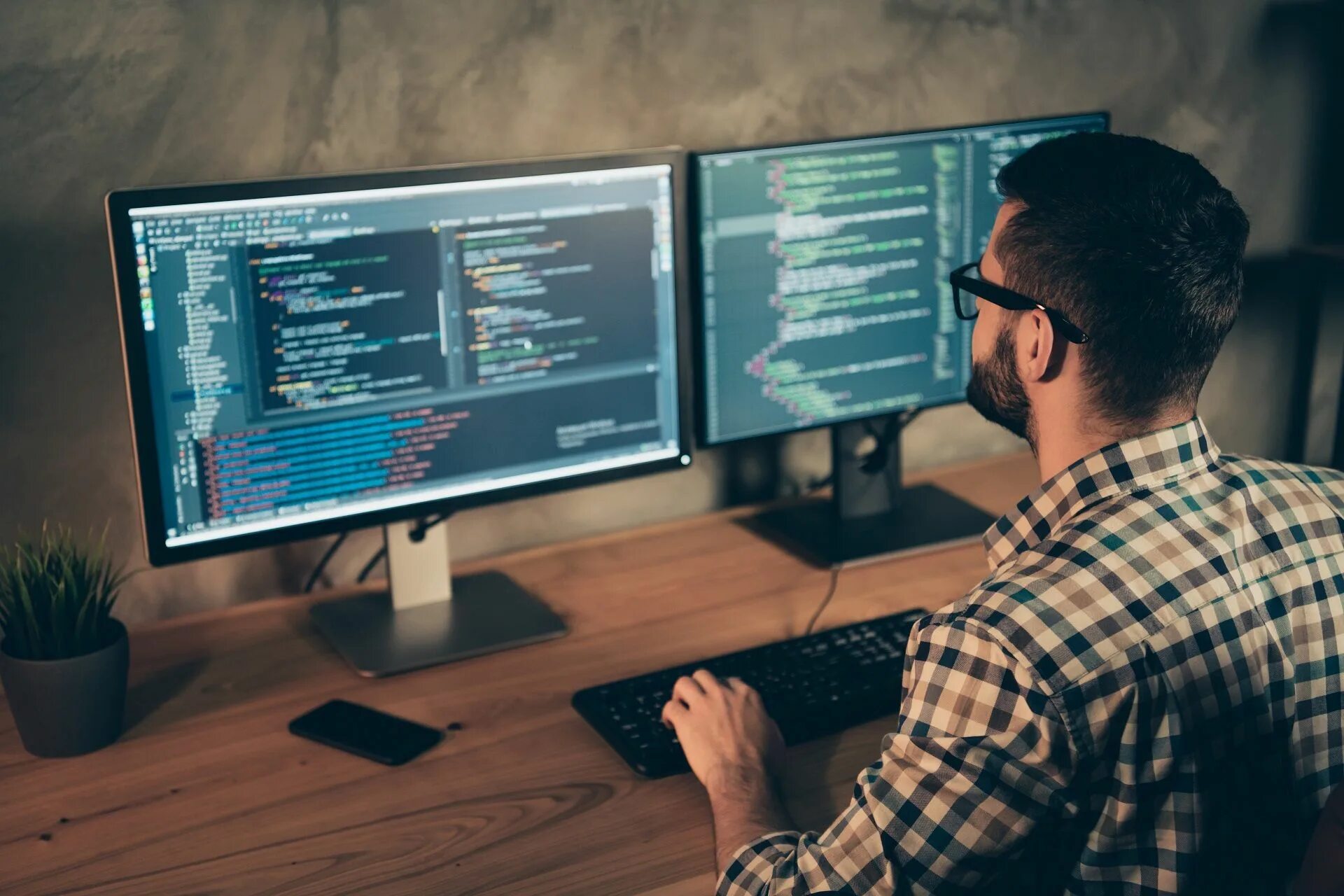 Эксперт программист. Разработка программирование. бэкэнд разработчик. front-end программист. frontend разработчик.