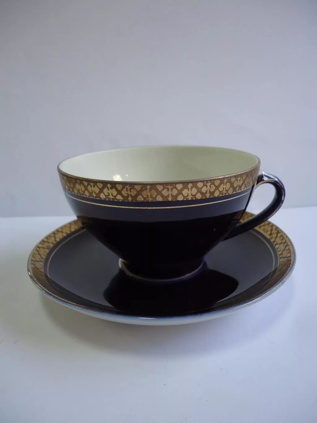 чашка чайная кобальтовая. ифз кобальт. чашка кобальт лфз. кружка кобальтовая сетка императорский фарфоровый. чайная пара 150 мл виндзор (windzor), золотые листья, leander.