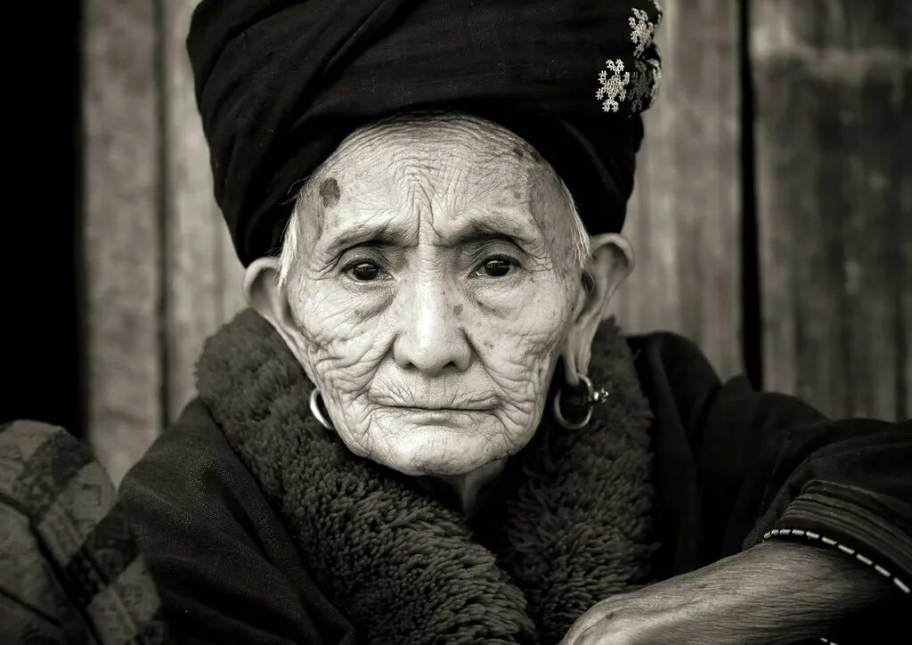Фото крупно бабушек. Старушки фотопортреты. Старуха. Лицо старушки. Лицо старой женщины.