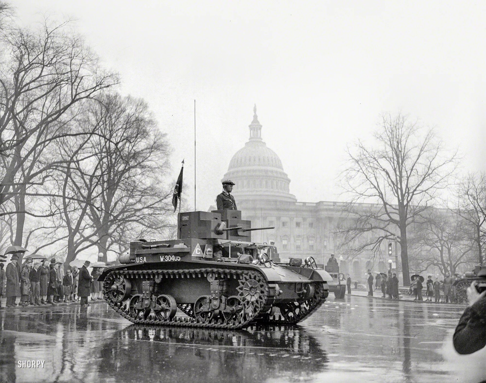 Апрель 1939 года. Америка Вашингтон 1940 парад. Танки 20 века. Танки США на параде. Американские танки 20 века.