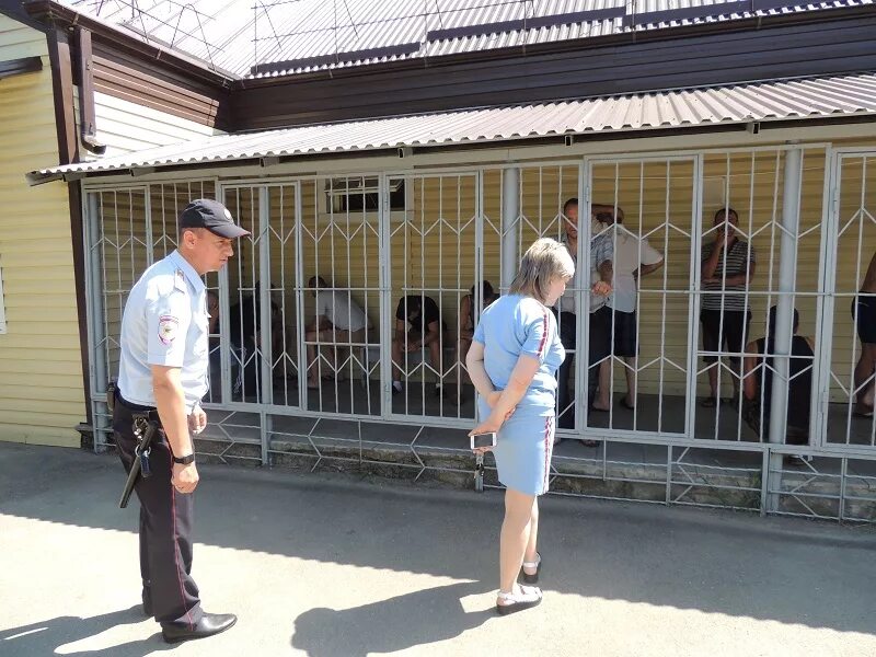 Специальный приемник для лиц. Специальный приемник для лиц