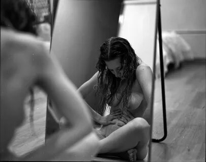 User:FlickreviewR 2. Nude with mirror.jpg. en:Flickr. 