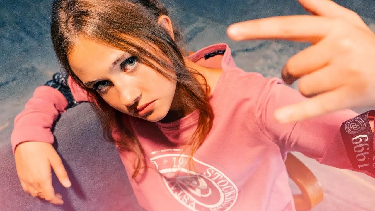 настя колесниченко с follow me канала. настя фол. настя с канала follow me. фоллоу ми канал настя. настя настенька и рыжий.