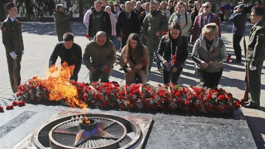 Мероприятия о геноциде советского народа нацистами. День памяти и почестей. День геноцида советского народа. Память о Великой Отечественной войне. Памятники посвященные Великой Отечественной войне.