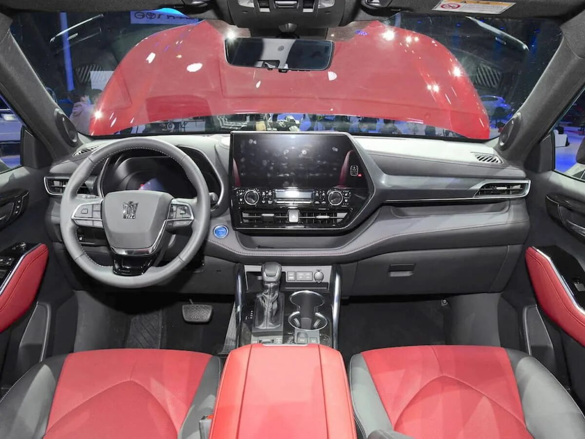 Краун клюгер. Toyota crown kluger 2021. Toyota crown 2022 кроссовер. Тойота клюгер 2021. Краун клюгер.