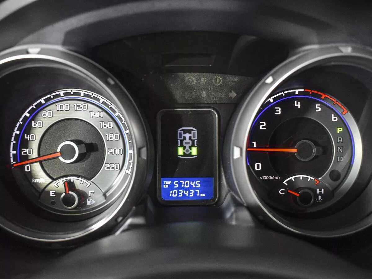 значки на спидометре крета. одометр впр. спидометр крета фото. инверсия одометра. корректировка одометра.