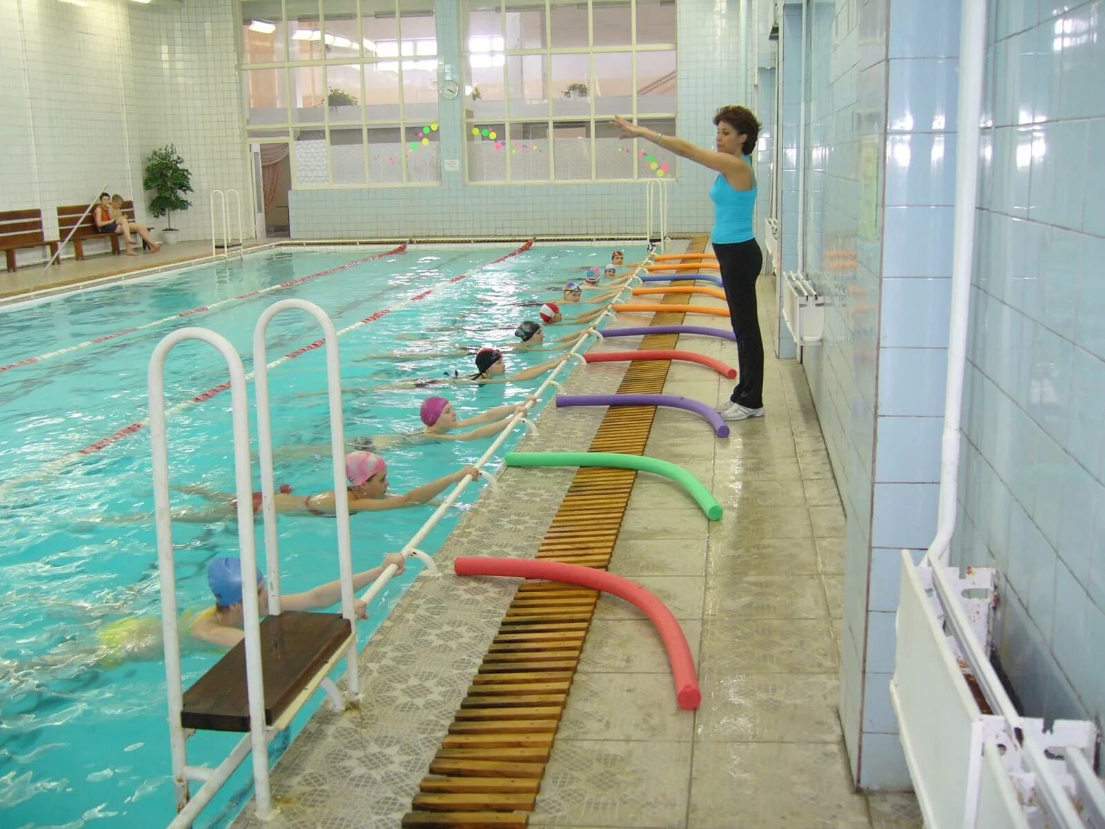 Бассейн г артемовский свердловская область. Бассейн на 5 мкр камышин расписание сеансов. Бассейн волна камышин. Спортивная школа камышин бассейн. Бассейн камышин 5 мкр.