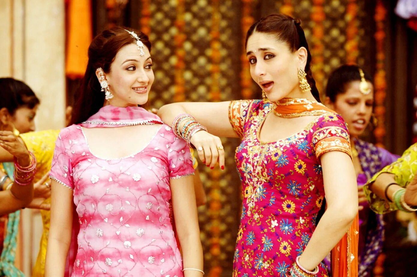 Когда мы встретились 2008. Kareena kapoor 2007. когда мы встретились индийский фильм.