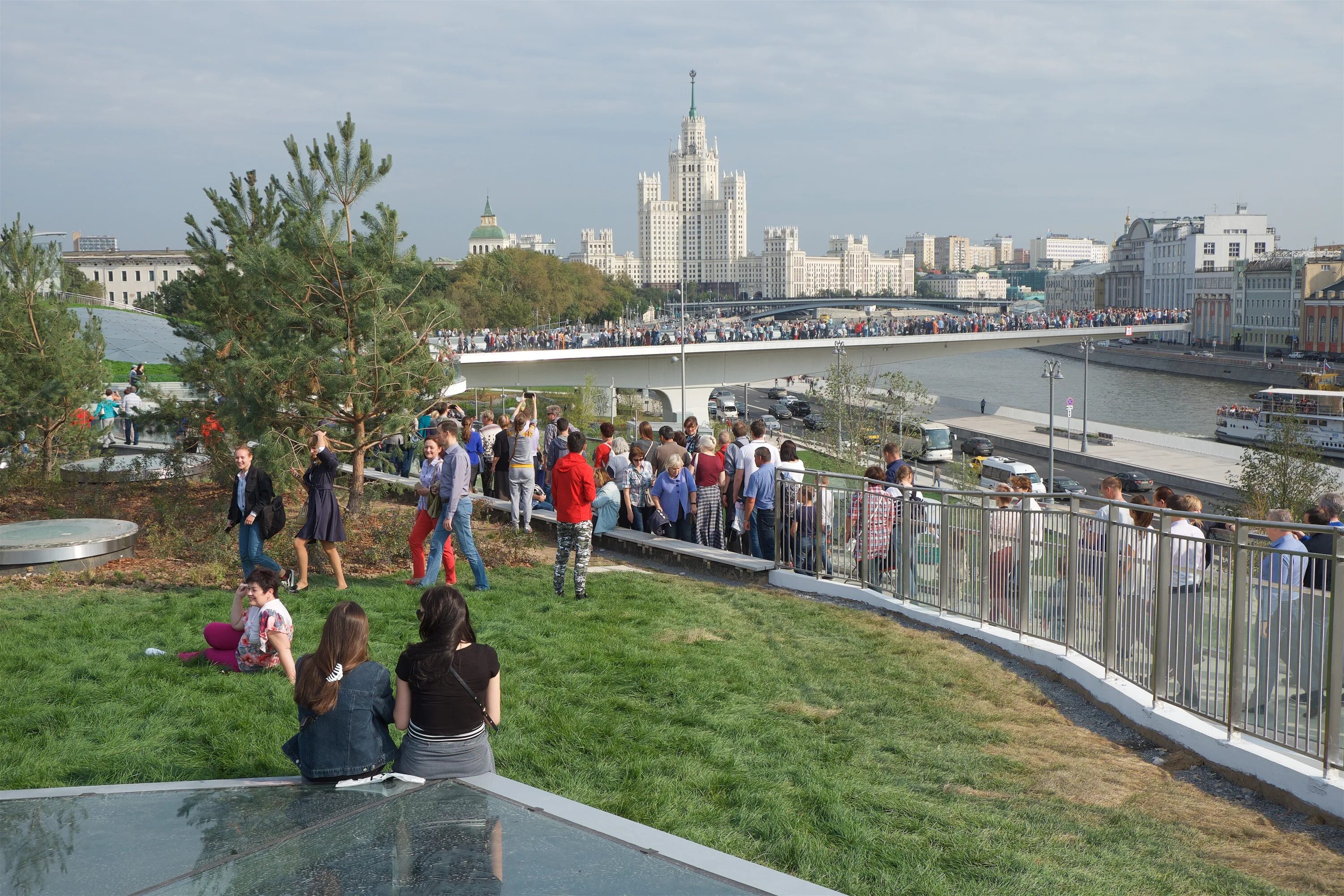 Парк Зарядье музей. Подземный парк Зарядье. Музей в парке Зарядье. Подземный музей парка Зарядье. Нунча зарядье