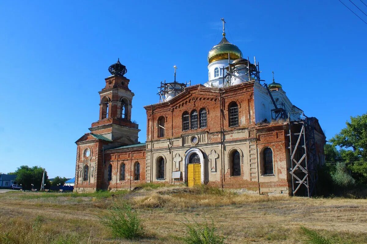 Троицкий храм Пыховка. Пыховка Церковь Троицы Живоначальной. Церковь Живоначальная Троица Быково. Храм Ровеньки Белгородская область. Воронежская область святая