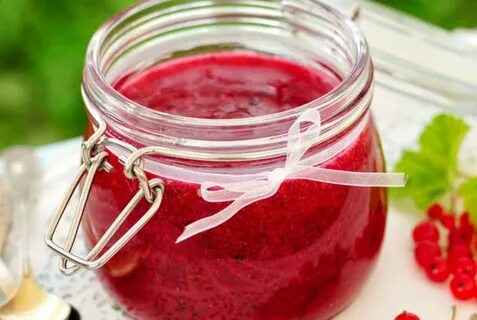 Красная смородина с сахаром на зиму