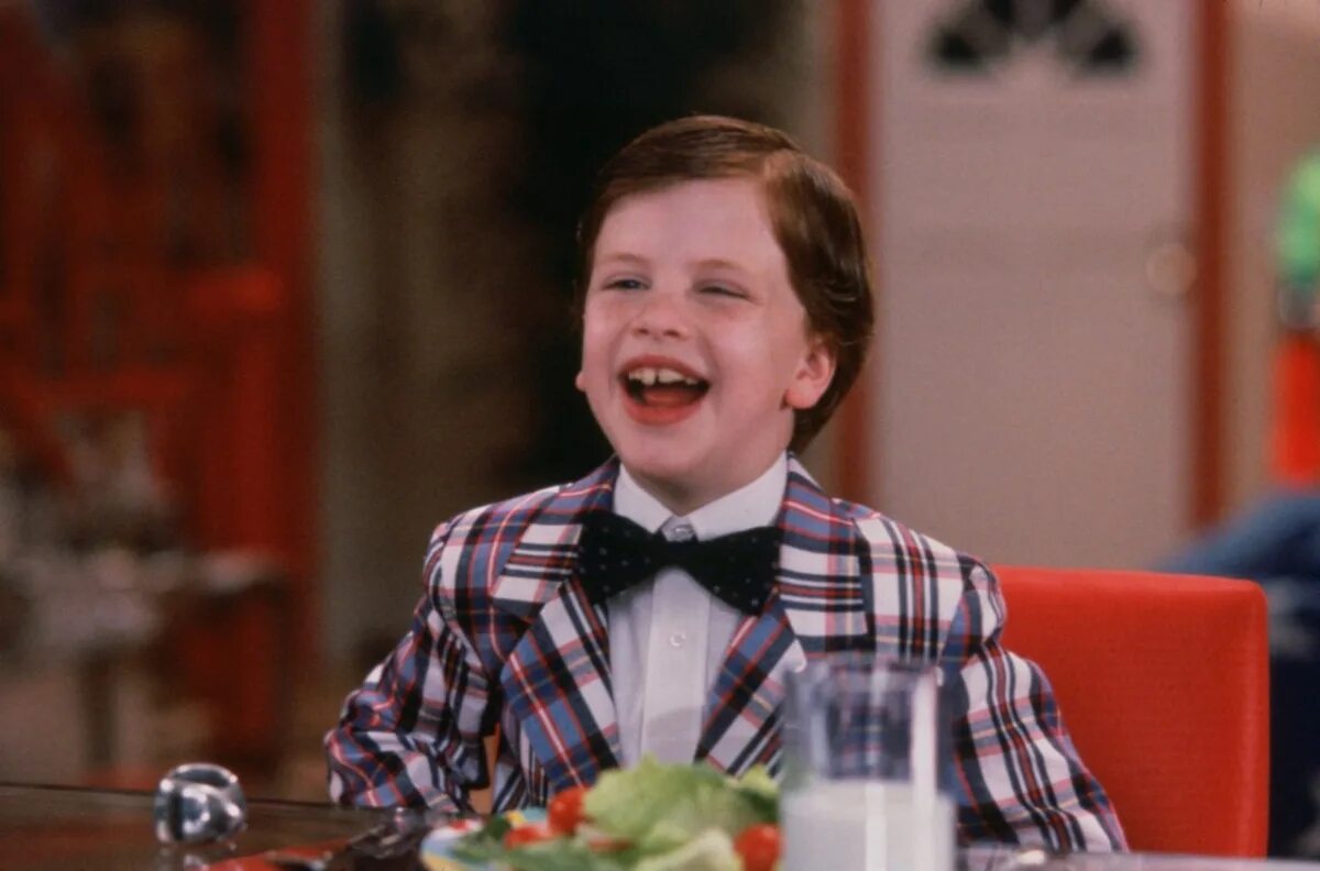 ю трудный ребенок. ю трудный ребенок. трудный ребенок фильм 1990. джуниор трудный ребенок. джуниор фильм трудный ребенок.