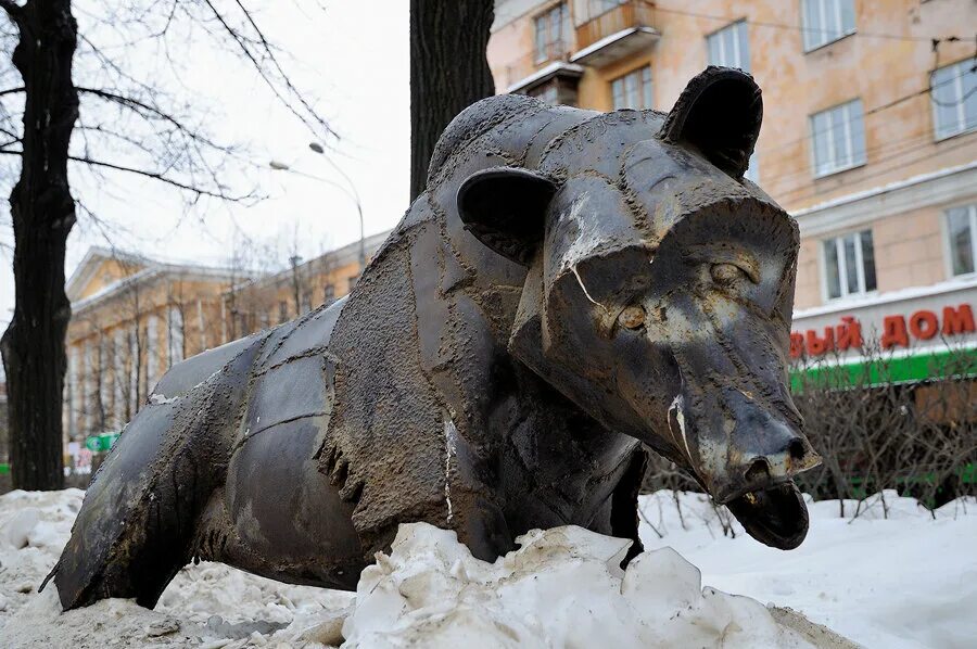 1 февраля пермь. Символ Перми медведь. Символы Перми. Символ Перми фото. Медведь символ Перми фото.