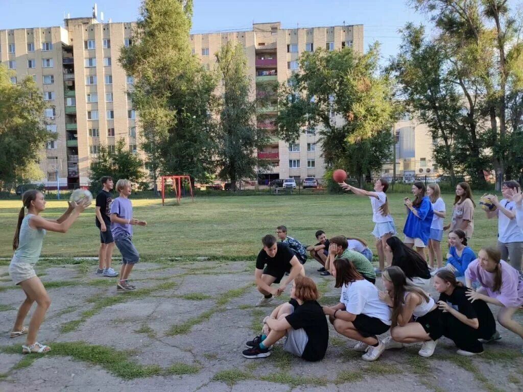 14 Школа Балаково. Комсомольский школа Балаково ВК.