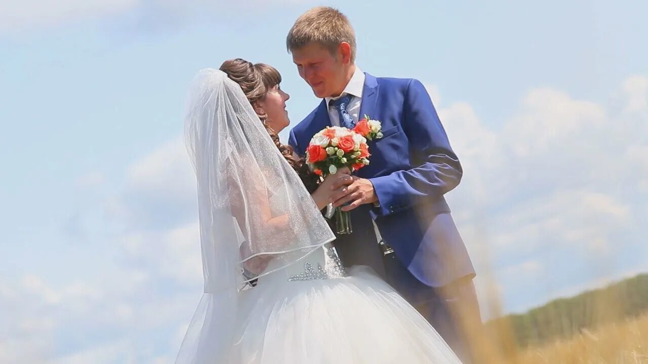 Свадебный клип. Свадебный клип из фотографий с музыкой. Видео короткое свадьба. Мелодия для свадебного клипа. Клипы свадьбы невесты.