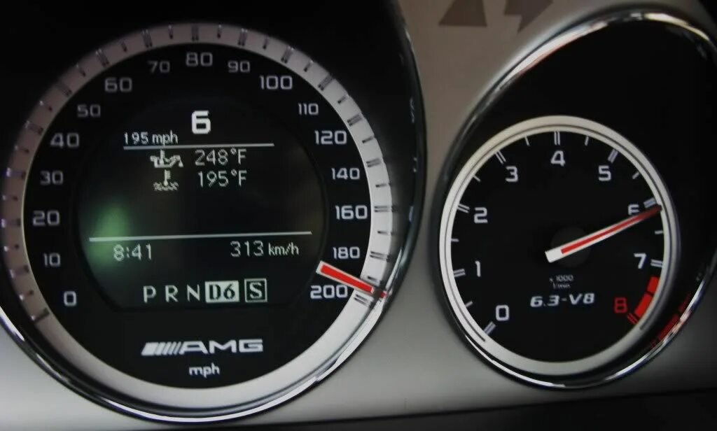 Mercedes w212 speedometer. Amg gt 43 спидометр. Приборная панель мерседес amg63s. Е 63 максималка. Gad motors g63 1000.