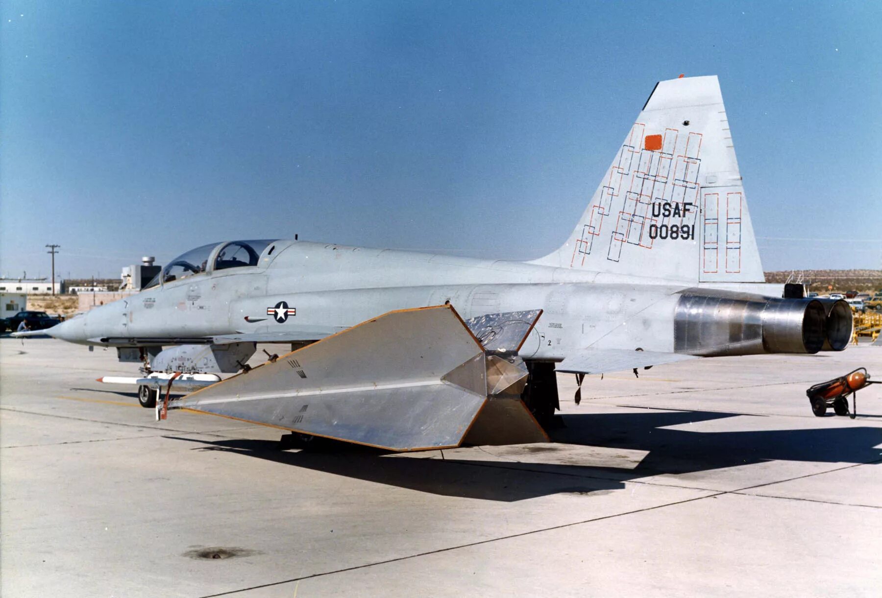 F 5 отзывы. Northrop f-5. Northrop f-5 фото. Нортроп f-20 Тайгершарк. F-5e USAF.