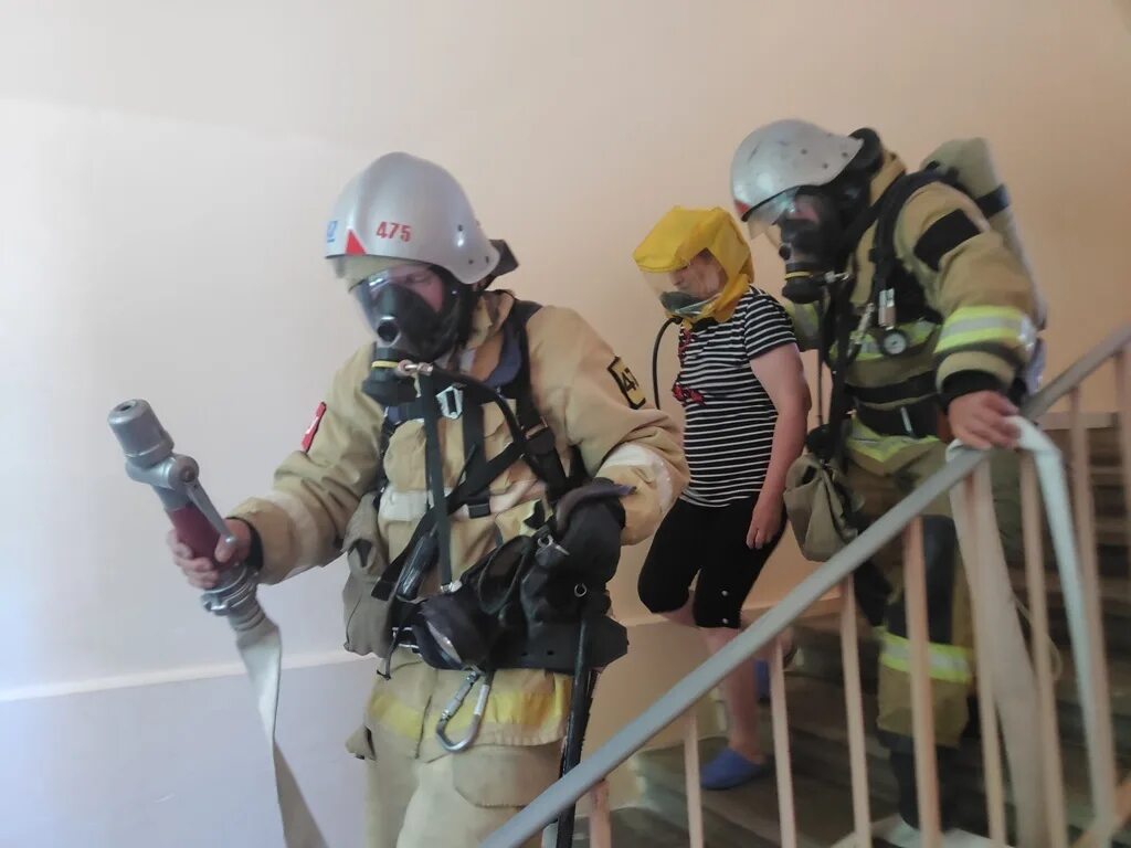 Спасатель мероприятие. Дтп город новошахтинск. Спасатели тамбовской области. Спасатели ликвидировали. Спасатели ликвидировали.