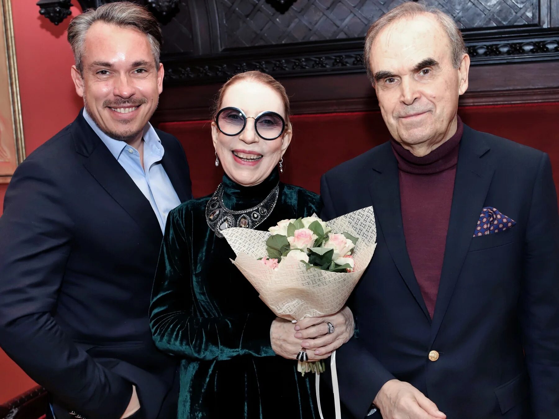 Иван памфилов сын чуриков. Иван памфилов сын чуриков. Сын инны чуриковой и глеба. Муж чуриковой глеб панфилов. Сын инны чуриковой.