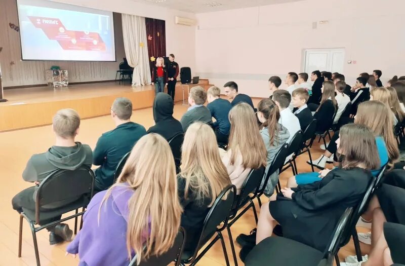 Преподаватель ранхигс новикова. Фото с днем учителя ставрополья. Вакансия учителя ставрополь. Учитель года ставрополь. 10 лицей ставрополь учителя.