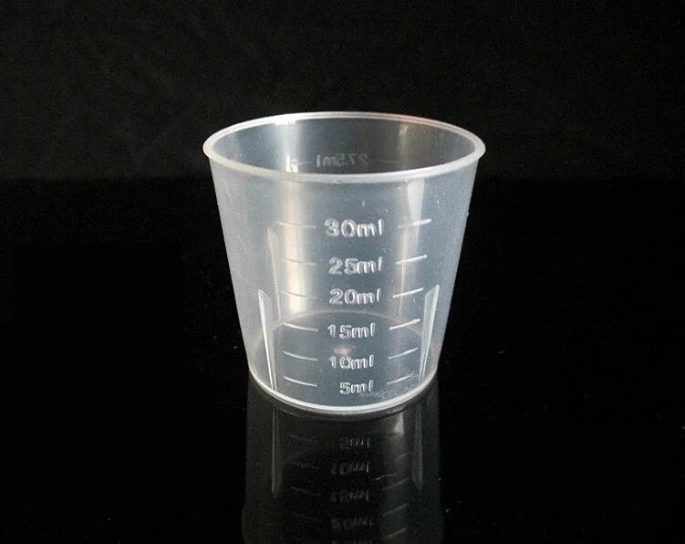 Мерные мензурки 40 мл. Measure Cup 40/20 мл. Мерный стакан 40мл. 430130 Чашка-мензурка для медикаментов ПП 25 мл без крышки.