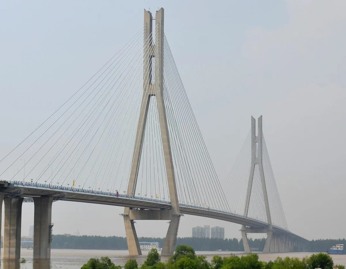 Длинный пролет. Мост Сутонг. Мост через Янцзы. Сутун. Sutong Yangtze River Bridge.