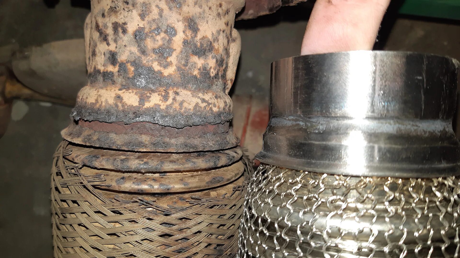 Гофра форд мондео 4 2. 5. 6 гофра. Гофра глушителя форд s max 2. Выхлопная система форд куга 1 дизель.