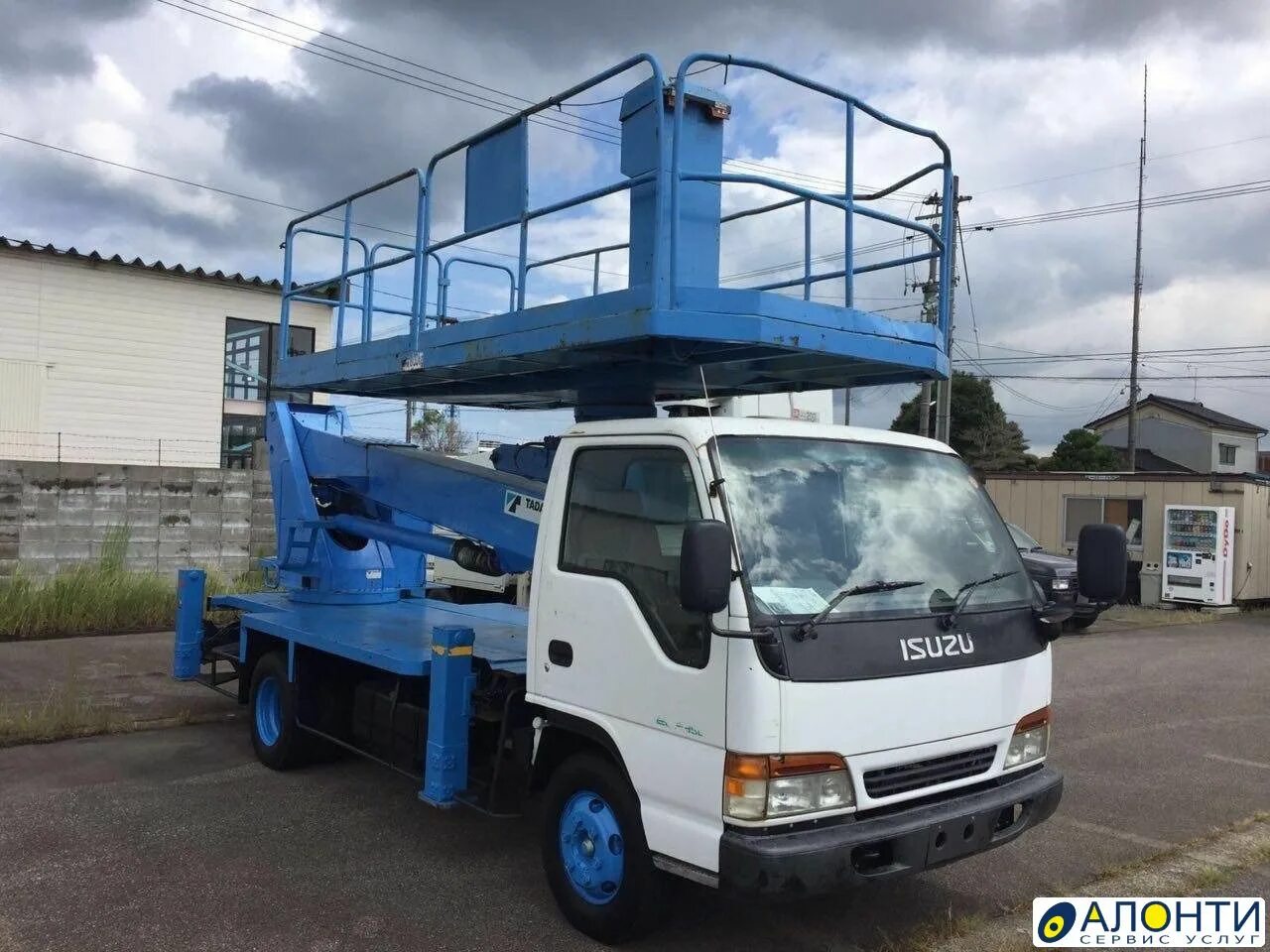 Агп 16 митсубиси кантер. Автовышка с площадкой. Автовышка isuzu elf kv100 30 метров 2024. Автовышка платформа 22 метра canter. Автовышка 22м платформа метров.