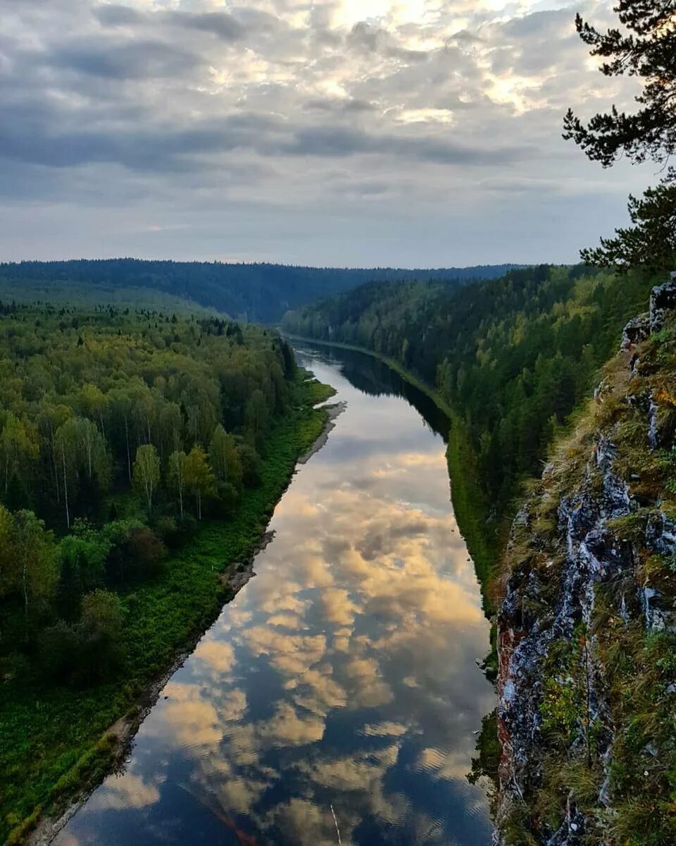 Река Чусовая Пермский край. Уральские горы Пермский край Чусовая. Уральские горы река Чусовая. Река Чусовая Урал. Чусовая река россии