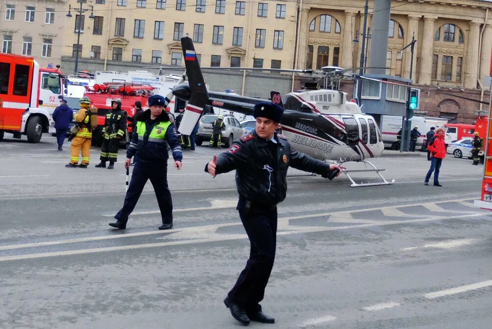 Куда делась группа пикник во время теракта. Теракт в Санкт Петербурге. Теракт в Петербургском метрополитене.