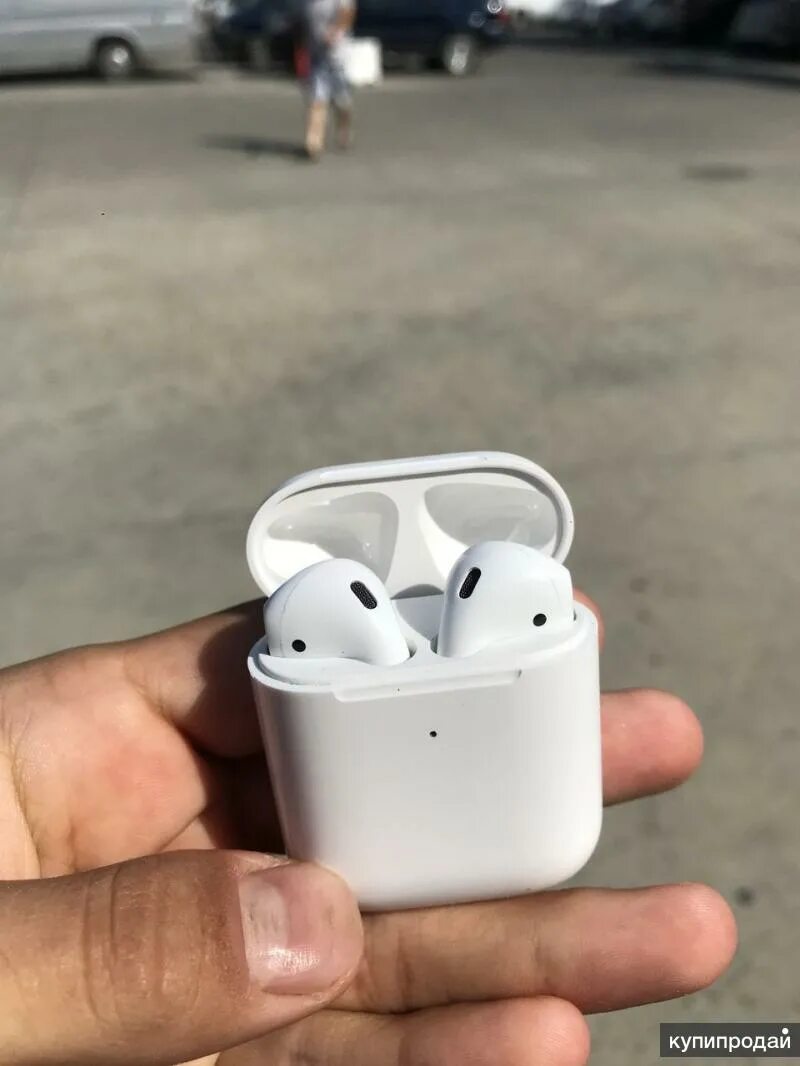 Аирподс 2. Аирподсы 2. Air pods 1 и 2. Air pods pro 2 поколение. Airpods pro 2 минск.