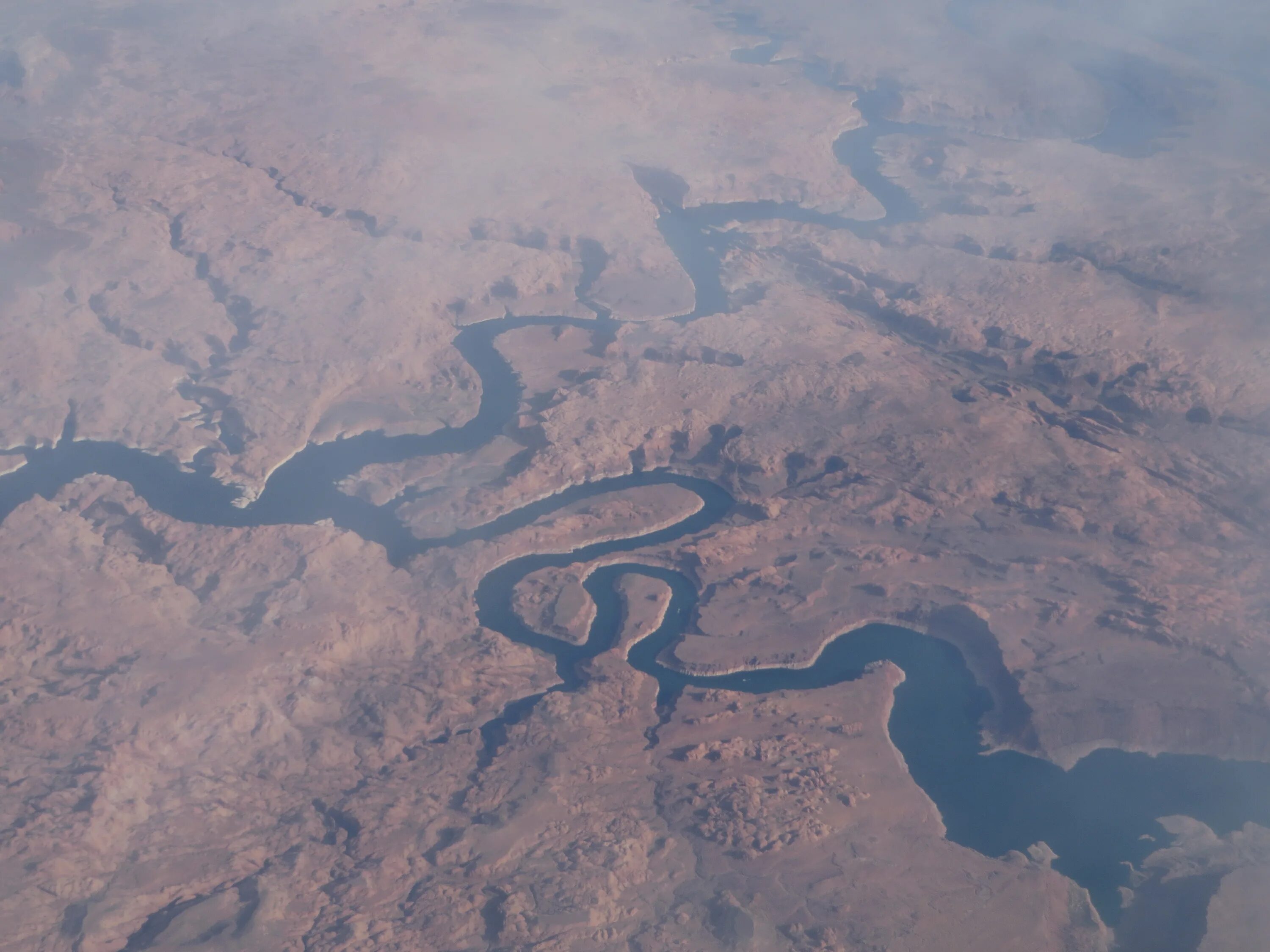 Рио гранде бассейн какого океана. Рио-Колорадо река. Река Рио Колорадо в Южной Америке. Пересыхание реки Колорадо. Река Колорадо половодье.