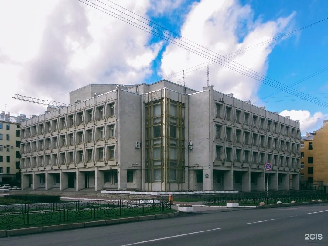 Управление спб. Пограничное управление ФСБ по Санкт-Петербургу и Ленинградской. Здание пограничное управление ФСБ России. Шпалерная 62 ФСБ. Здание ФСБ В Санкт-Петербурге.