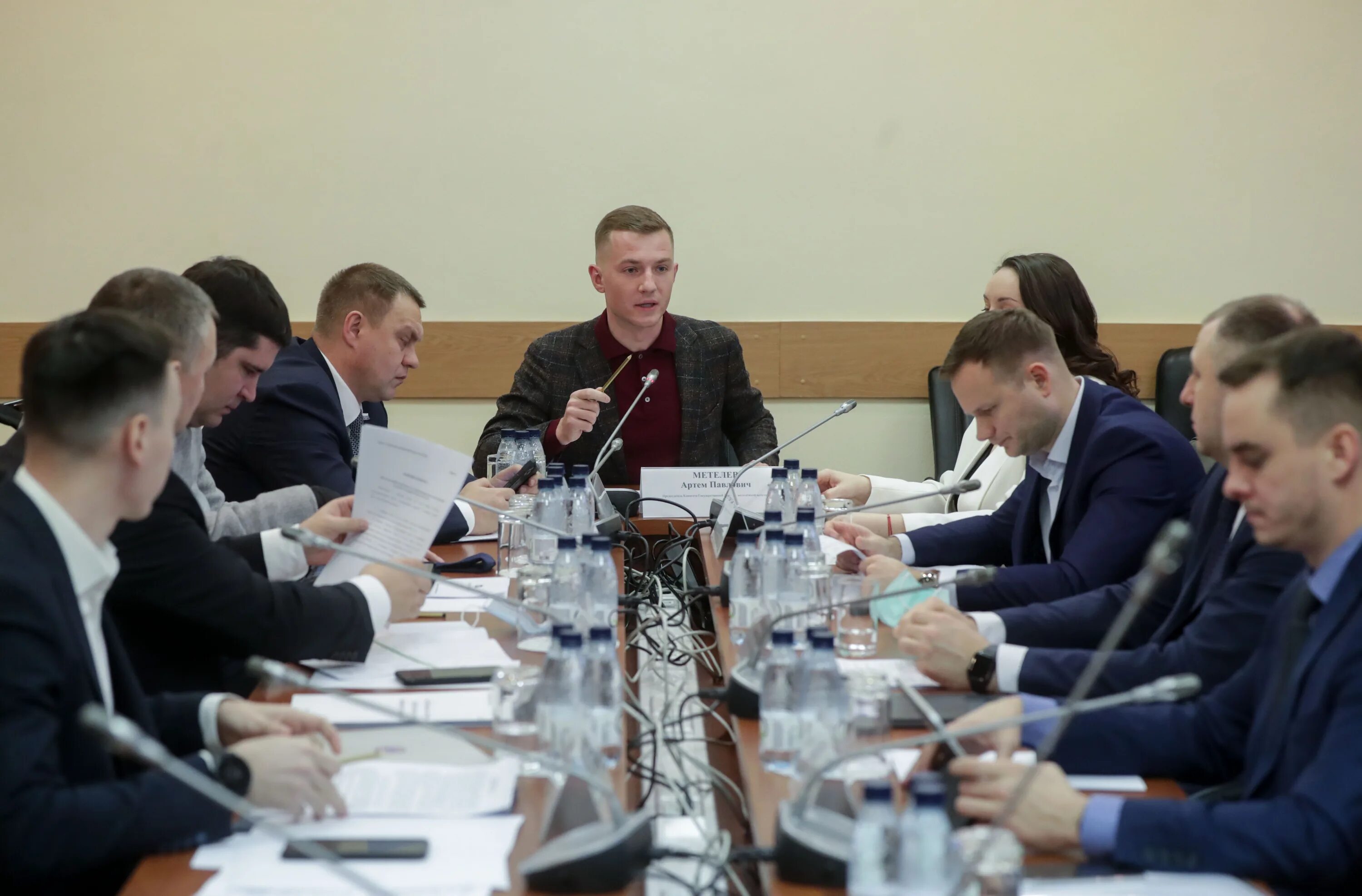 глава комитета по молодежной политике артем метелев. комитет по молодежной политике госдумы. артем метелев депутат. артем метелев госдума. комитет госдумы по молодежной политике.