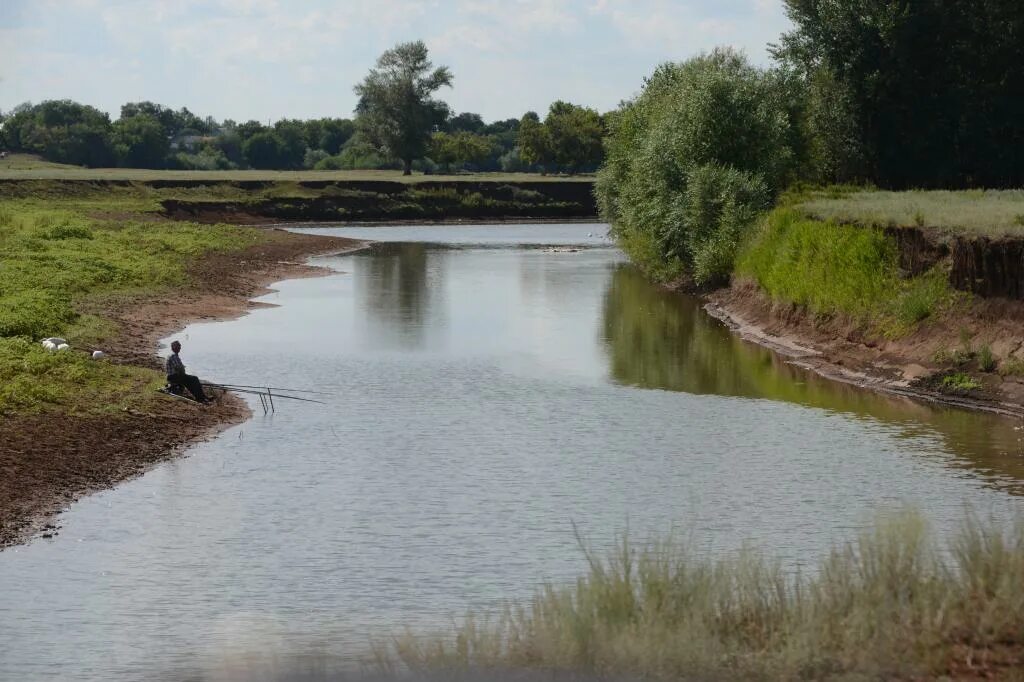 Оренбург пруд купить. Илекское водохранилище Оренбург. Димитровское водохранилище Оренбург. Димитрово пруд Оренбург. Дмитровское водохранилище Оренбург.