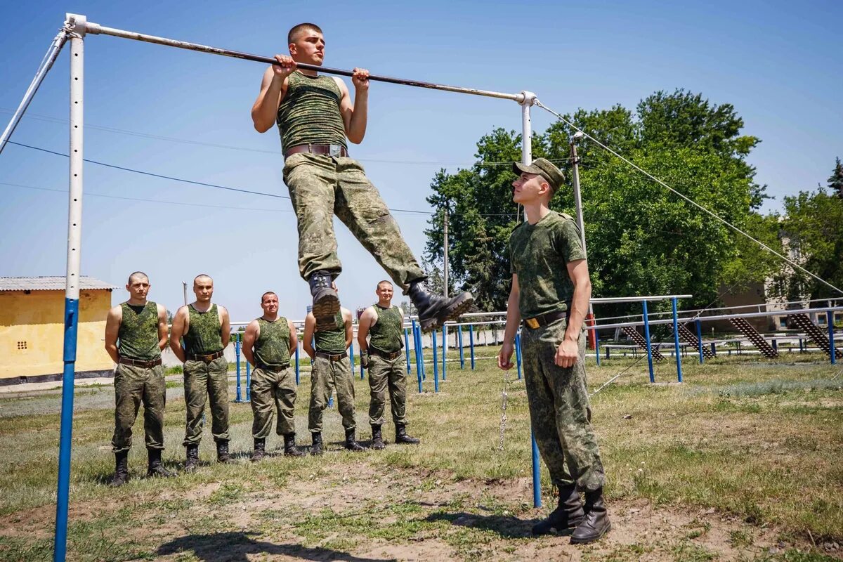 Военные тренинги. Физическая подготовка военнослужащих. Военно-Прикладная гимнастика. Физическая подготовка в армии. Тренировка в армии.