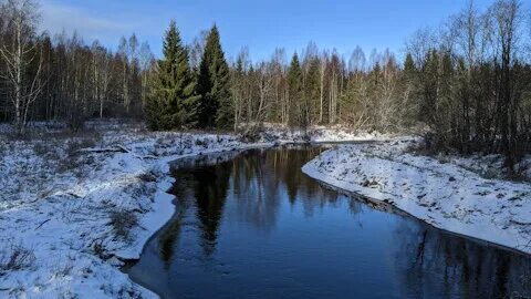 Река была не широка